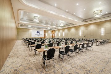 hotel **** - DoubleTree by Hilton Kraków Hotel & Convention Center - Kraków 1 - zdjęcie 1