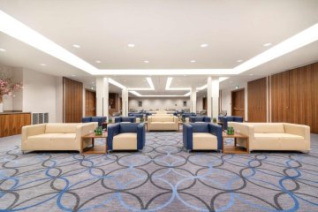 hotel **** - DoubleTree by Hilton Kraków Hotel & Convention Center - Londyn 2 - zdjęcie 1