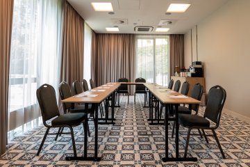 hotel *** - Hampton by Hilton Oświęcim - Klonowa - zdjęcie 1
