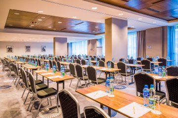 hotel **** - DoubleTree by Hilton Kraków Hotel & Convention Center - Warszawa 1+2+3+4 - zdjęcie 1