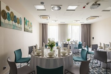 hotel *** - Hampton by Hilton Oświęcim - Dębowa - zdjęcie 1