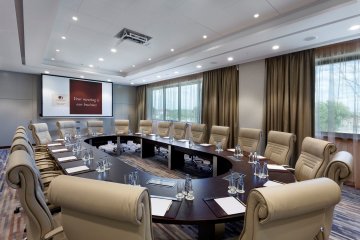hotel **** - DoubleTree by Hilton Hotel & Conference Centre Warsaw - Wawer Boardroom - zdjęcie 1
