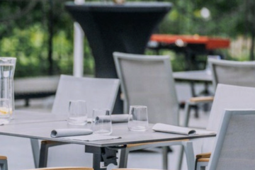 obiekt konferencyjny - Restauracja Clue w Park Hotel - Zewnętrzne Patio - zdjęcie 1