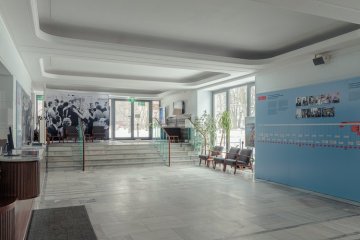 obiekt konferencyjny - Filmoteka Narodowa – Instytut Audiowizualny - Kino Iluzjon - Foyer Kina Iluzjon - zdjęcie 1