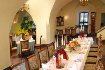 hotel **** - Zespół Zamkowo-Parkowy w Baranowie Sandomierskim - Restauracja Magnacka - zdjęcie 2