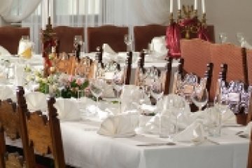 hotel **** - Zespół Zamkowo-Parkowy w Baranowie Sandomierskim - Dziedziniec - zdjęcie 1