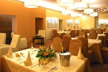 hotel - Hotel Ratuszowy - Restauracja Ratuszowa - zdjęcie 1