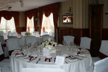 hotel *** - Hotel Mazurski Dworek - Restauracja - zdjęcie 2