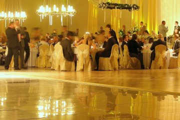 hotel **** - Hotel ZAMEK RYN**** - Dziedziniec - zdjęcie 1