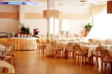 obiekt konferencyjny - Centrum Szkoleń i Konferencji GEOVITA w Jadwisinie - Restauracja - zdjęcie 1