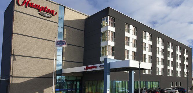 Hotel Hampton w Gdańsku z gośćmi Tour de Pologne