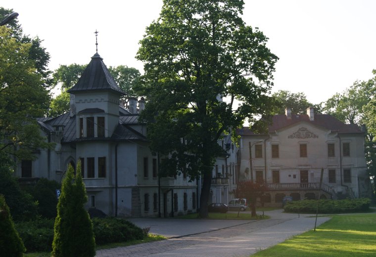 Pałac w Nawojowej