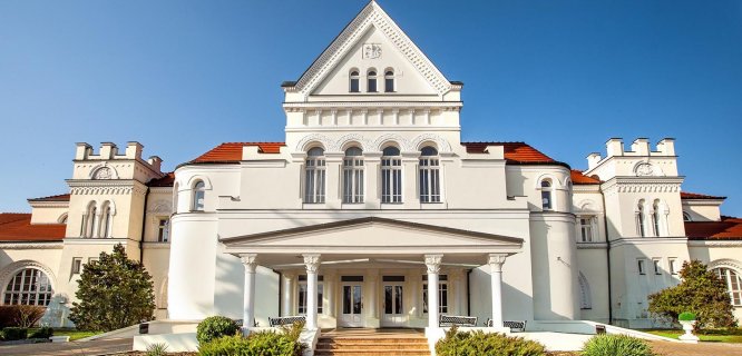 Pałac Łazienki II w Ciechocinku – właściwy adres na konferencje, szkolenia oraz bankiety