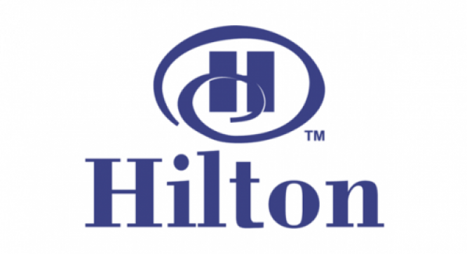 Wyprzedażowe lato z Hiltonem