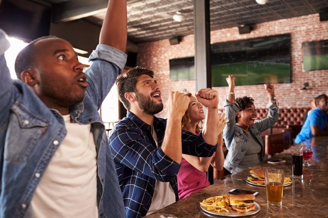 Hotele Campanile ze strefą kibica i Happy Hours