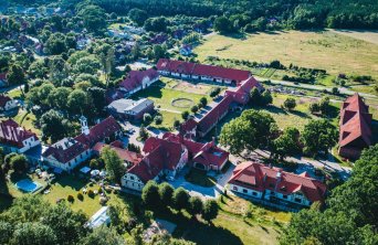 Konferencja nad Zalewem Wiślanym w historycznym budynku, czyli Kadyny Folwark Hotel & SPA