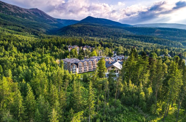 Green Mountain Hotel w Karpaczu - nowoczesna przestrzeń biznesowa z widokiem na Karkonosze