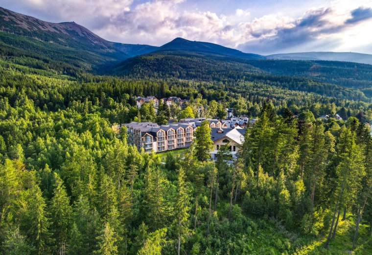 Green Mountain Hotel w Karpaczu - nowoczesna przestrzeń biznesowa z widokiem na Karkonosze