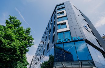 Q Hotel Plus Wrocław po modernizacji - nowe centrum konferencyjne i odświeżone pokoje dla gości