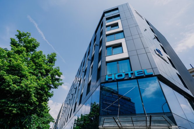 Q Hotel Plus Wrocław po modernizacji - nowe centrum konferencyjne i odświeżone pokoje dla gości