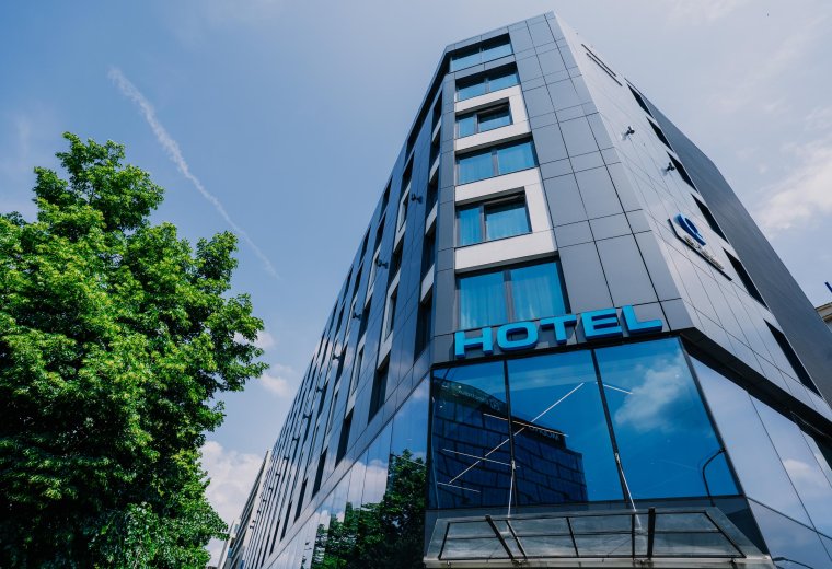 Q Hotel Plus Wrocław po modernizacji - nowe centrum konferencyjne i odświeżone pokoje dla gości