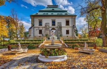Odkryj park Manor House SPA podążając ścieżkami natury, energii i historii