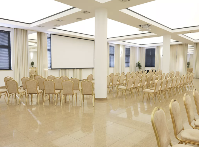 Hotel Reśliński*** &ndash; sprawdzona przestrzeń dla biznesu w centrum Wielkopolski