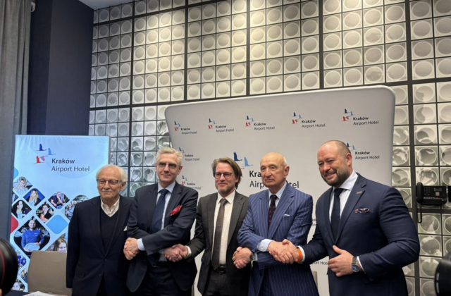 Hotel Tribe Kraków Airport