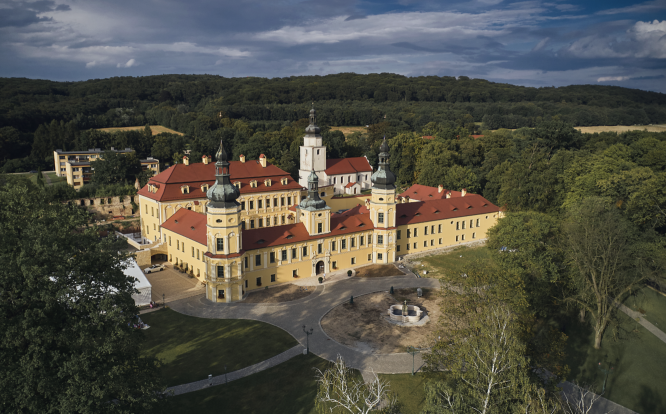 Pałac w Żyrowej