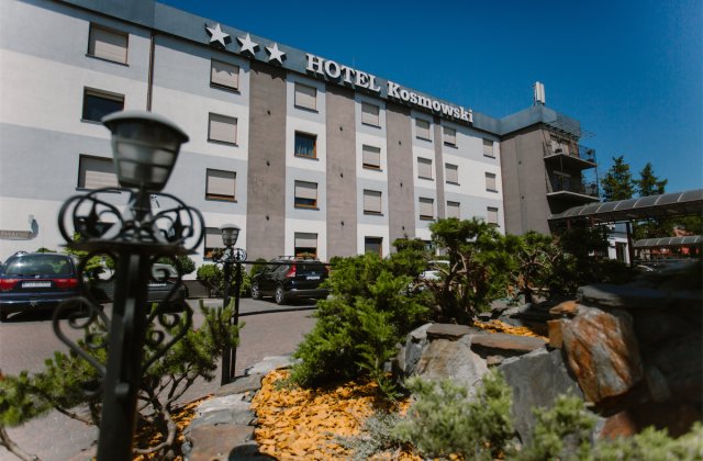 Hotel Kosmowski we Wrześni - kompleksowa baza dla biznesu, eventów i wypoczynku