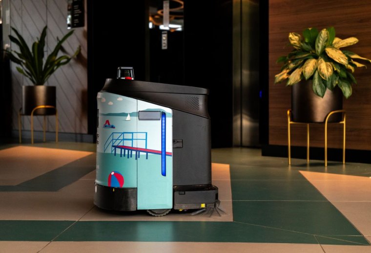 Sztuczna inteligencja w hotelach. Jak automatyzacja zmienia pracę personelu