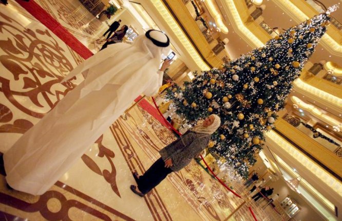 Najdroższa choinka na świecie w hotelu w Abu Zabi