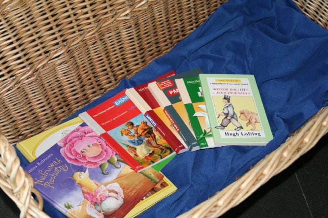 Radisson Blu Kraków – zbieramy książki dla dzieci
