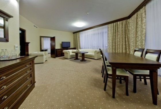 hotel **** - Hotel Crocus - Pokoje - zdjęcie 3