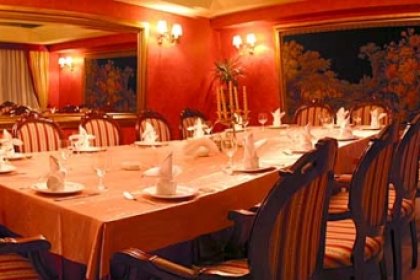 hotel *** - Dom Handlowy Hotel-Restauracja „Janusz” - zdjęcie 2