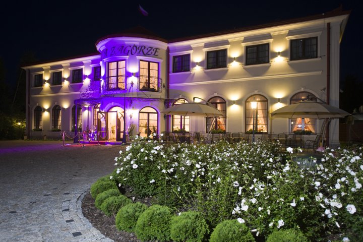 Willa Zagórze - nowy obiekt 6 km od Warszawy - hotel, restauracja, catering