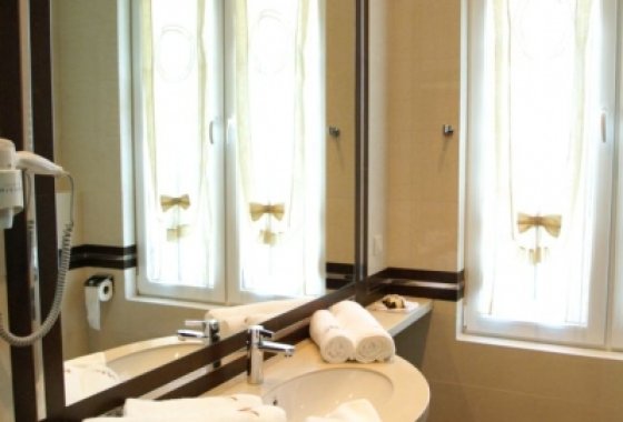 hotel **** - Hotel Aviator Radom - Pokoje - zdjęcie 1