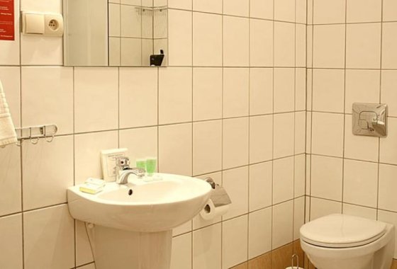 hotel *** - Hotel i Restauracja "W Starej Kamienicy" Gniezno - Pokoje - zdjęcie 10