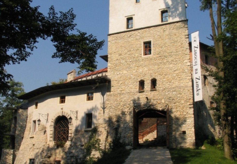 zamek - Zamek Korzkiew