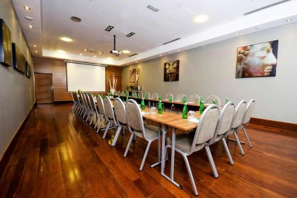 hotel **** - NH Poznań - zdjęcie 2