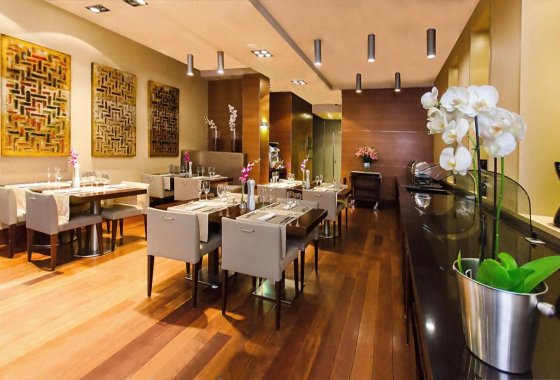 hotel **** - NH Poznań - Usługi - zdjęcie 1