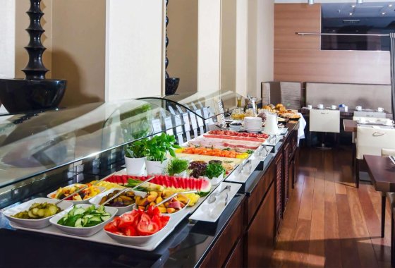 hotel **** - NH Poznań - Usługi - zdjęcie 3