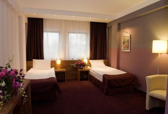 hotel **** - Hotel Swing - Pokoje - zdjęcie 4