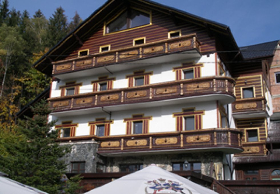 hotel *** - Hotel „Bavaria”