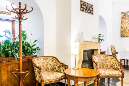 hotel **** - Hotel Pod Złotą Różą - zdjęcie 5