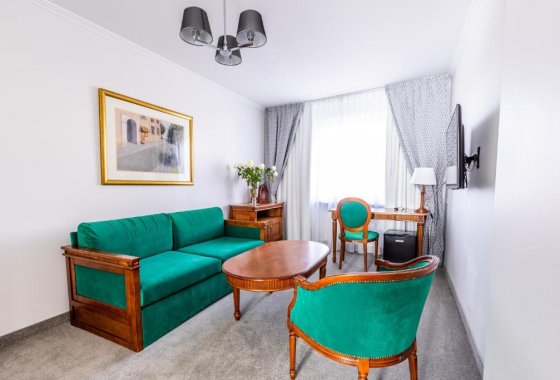 hotel **** - Hotel Pod Złotą Różą - Pokoje - zdjęcie 8