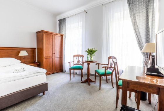 hotel **** - Hotel Pod Złotą Różą - Pokoje - zdjęcie 7