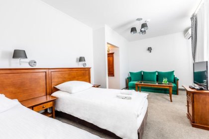 hotel **** - Hotel Pod Złotą Różą - zdjęcie 12