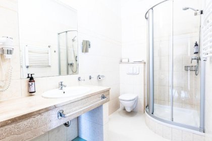 hotel **** - Hotel Pod Złotą Różą - zdjęcie 14