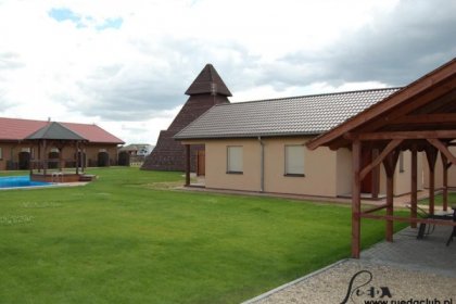 hotel - „ Rueda” Kompleks Szkoleniowo - Weselny - zdjęcie 1